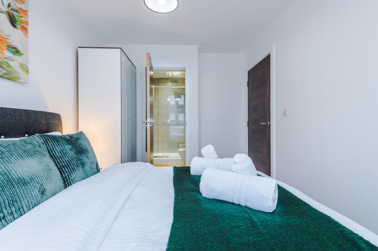 New! Stylish 2-Bed Apartment In Manchester By 53 Degrees Property - Amazing Location, Ideal For Small Groups - Sleeps 4! Bagian luar foto