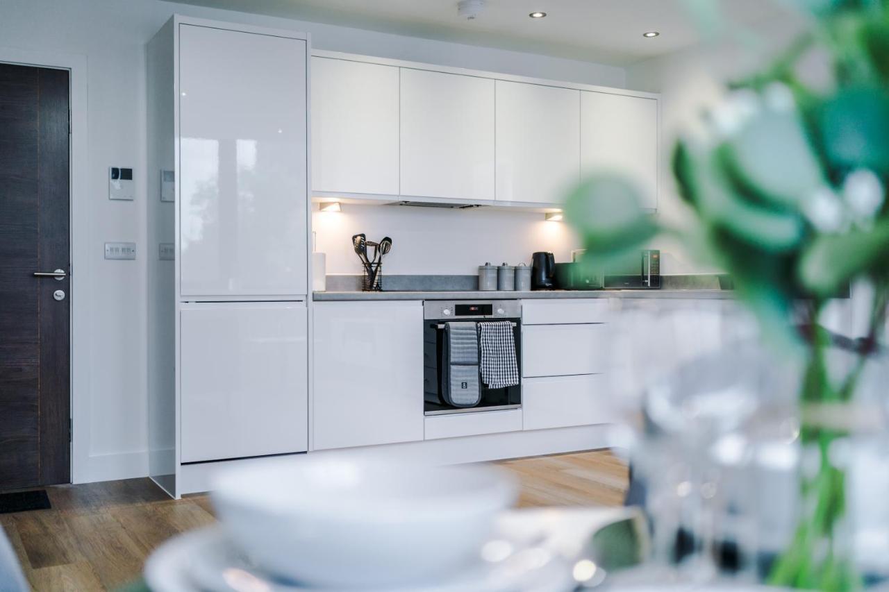 New! Stylish 2-Bed Apartment In Manchester By 53 Degrees Property - Amazing Location, Ideal For Small Groups - Sleeps 4! Bagian luar foto